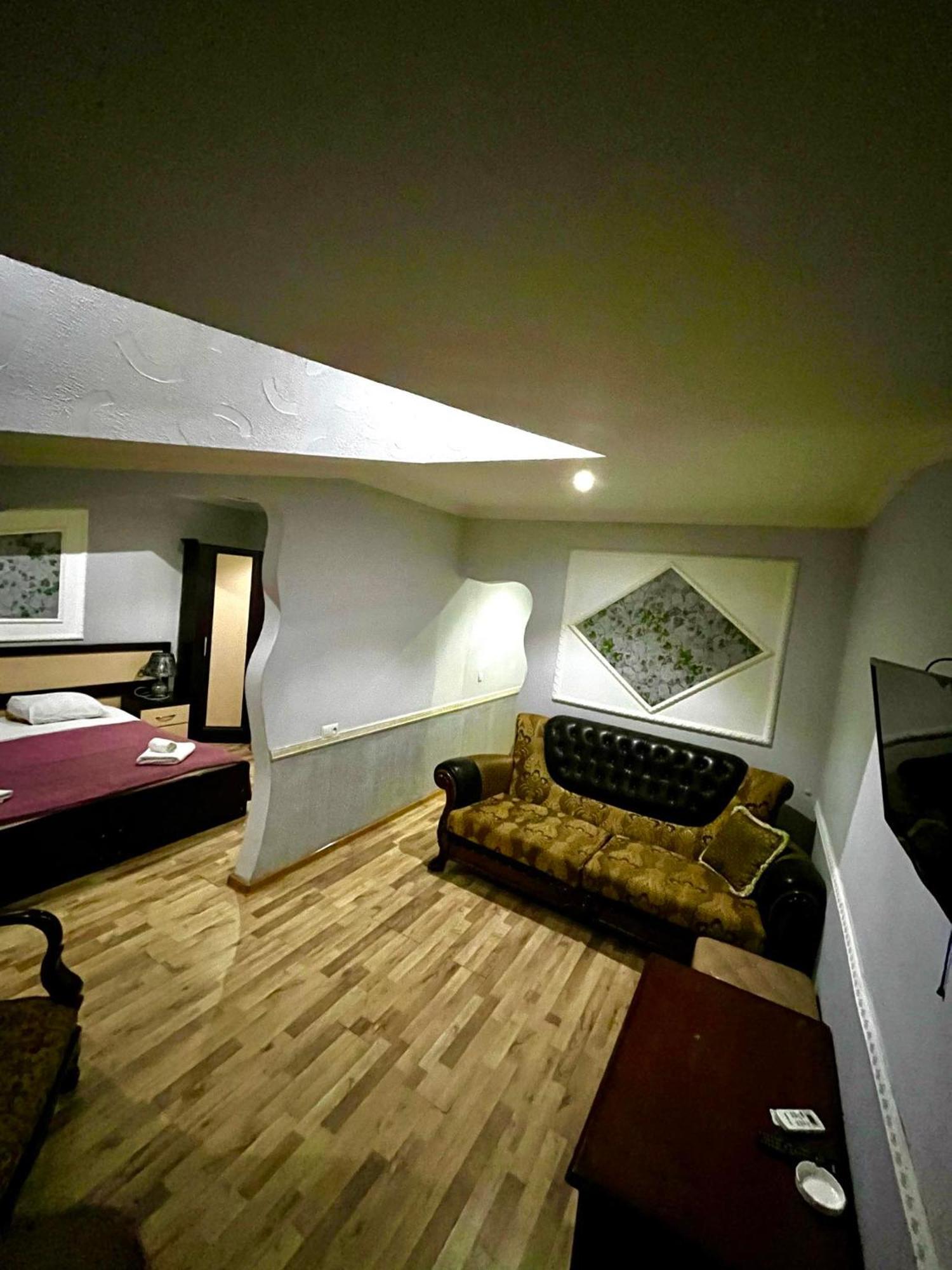 B&B Europa Hotel Kutaisi Eksteriør bilde