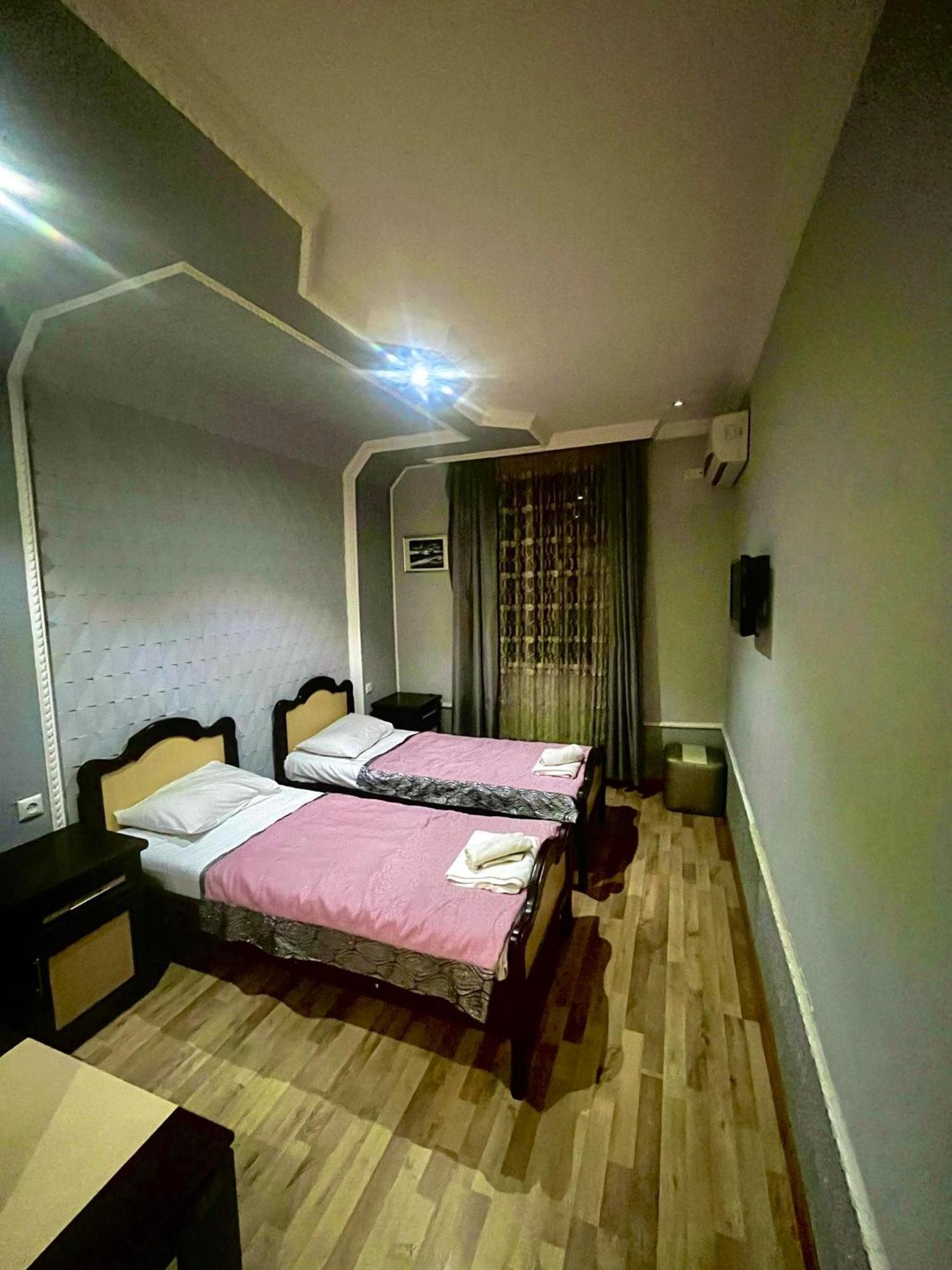 B&B Europa Hotel Kutaisi Eksteriør bilde