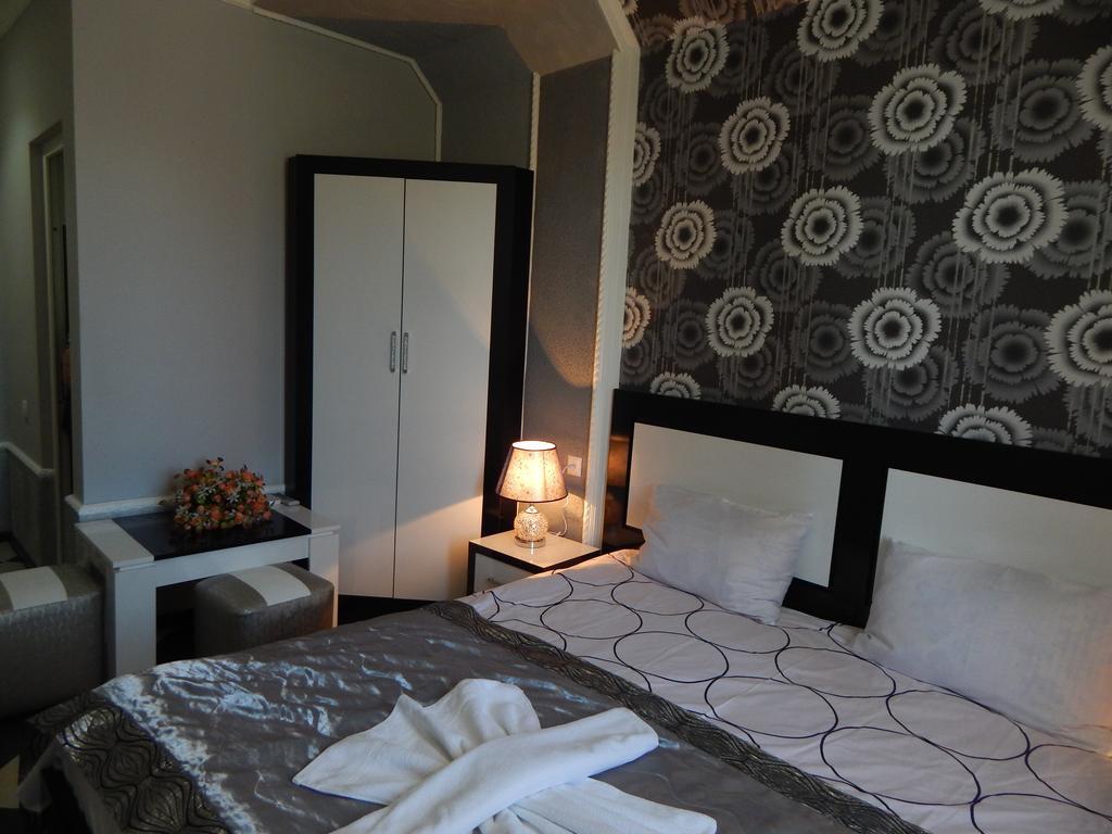B&B Europa Hotel Kutaisi Eksteriør bilde